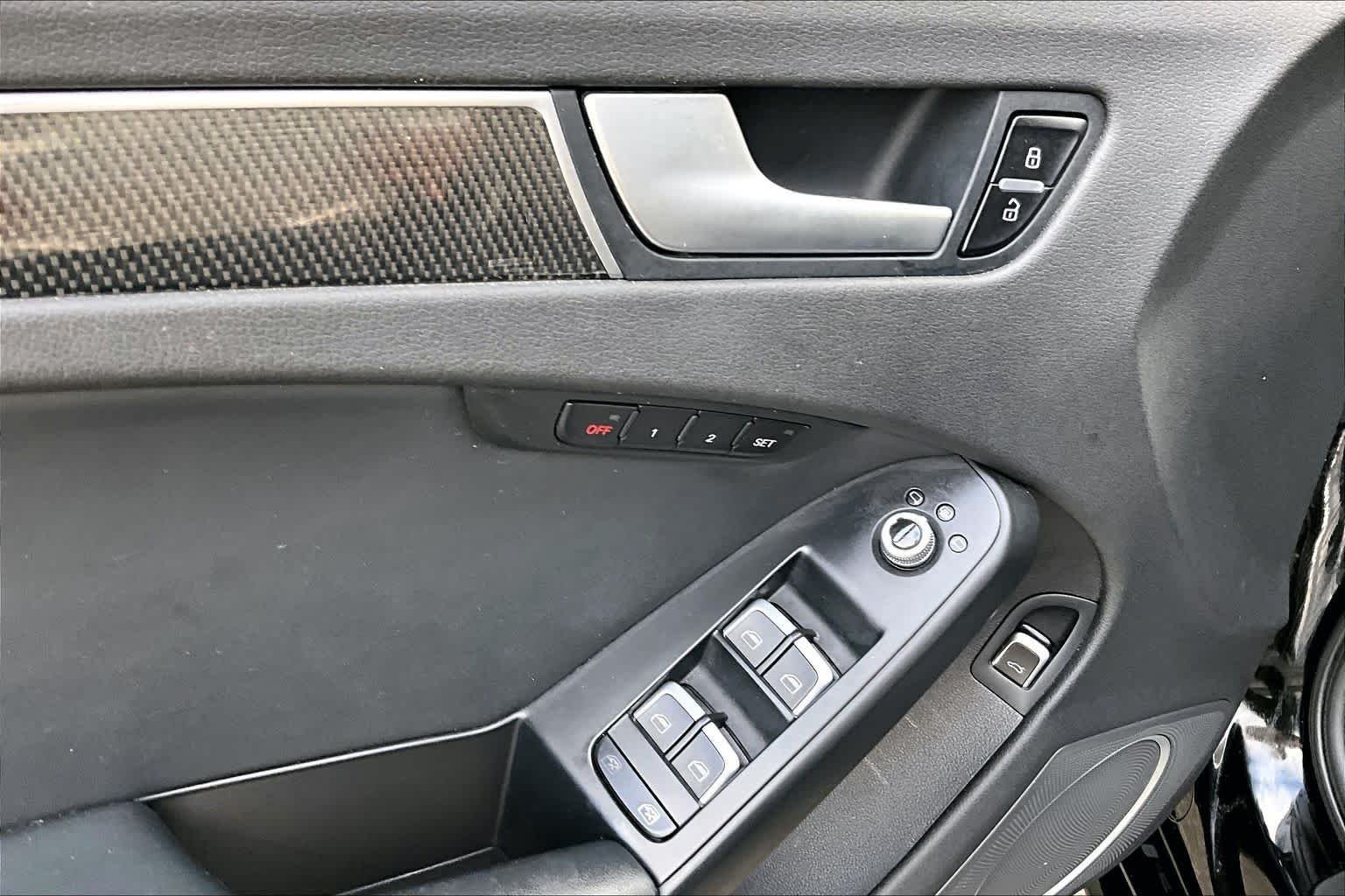 Used 2015 Brilliant Black Audi Premium Plus image 32