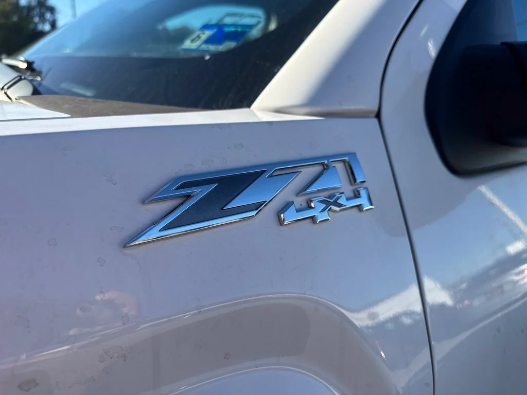 Certified Used 2018 White GMC SLT image 4