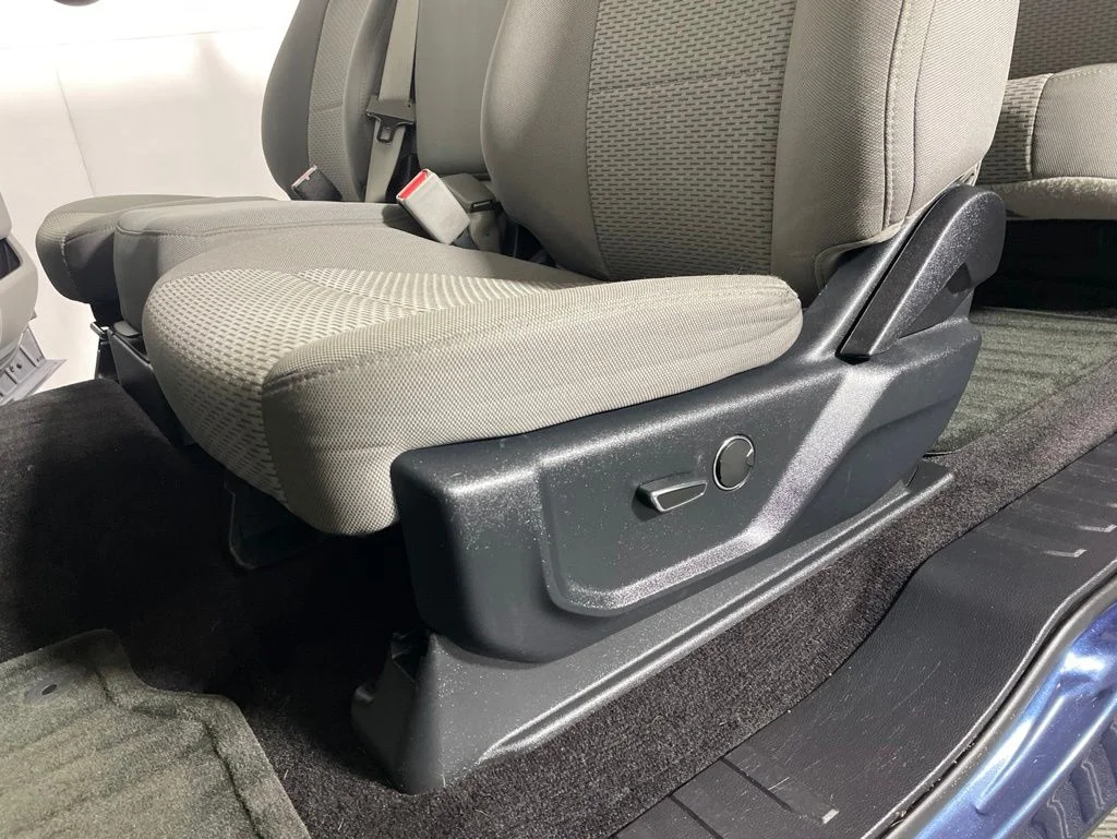 Used 2016 Blue Ford XLT image 12