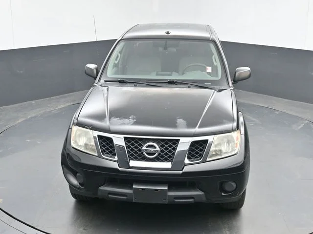Used 2015 Black Nissan SV image 29