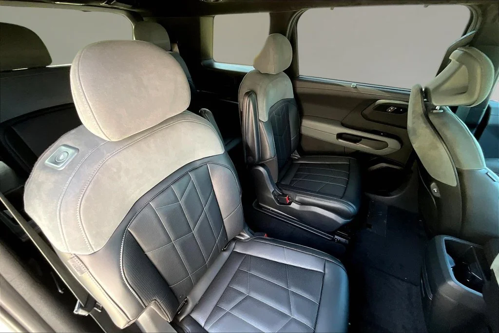 New 2027 Jade Green Kia X-Line SX Prestige image 8