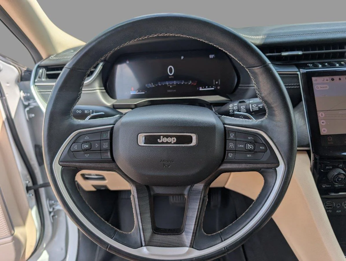 Used 2021 Bright White Clearcoat Jeep Limited image 28