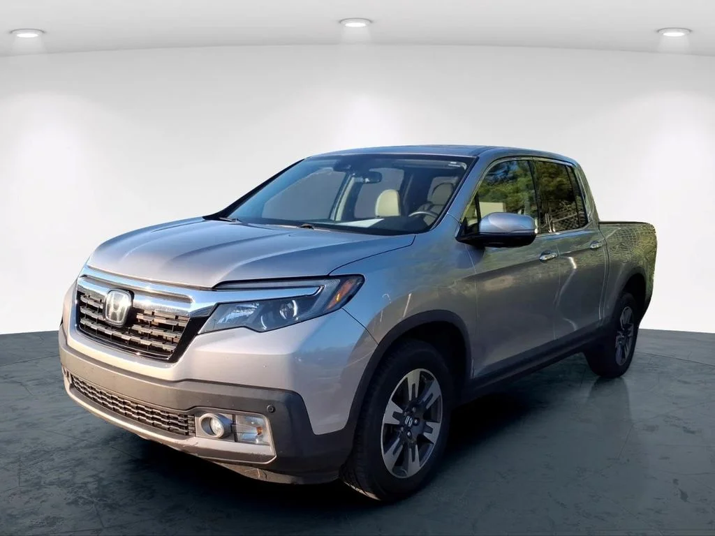 Used 2017 Silver Honda RTL-E image 2