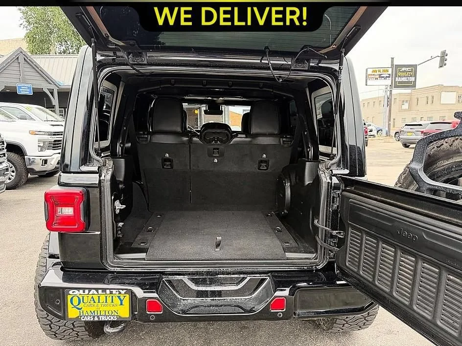 Used 2021 Black Jeep Unlimited Sahara image 19