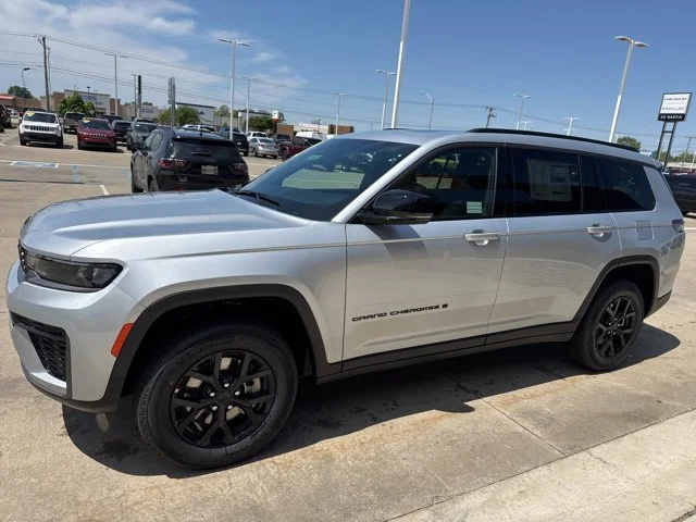 New 2026 Silver Jeep Altitude image 8