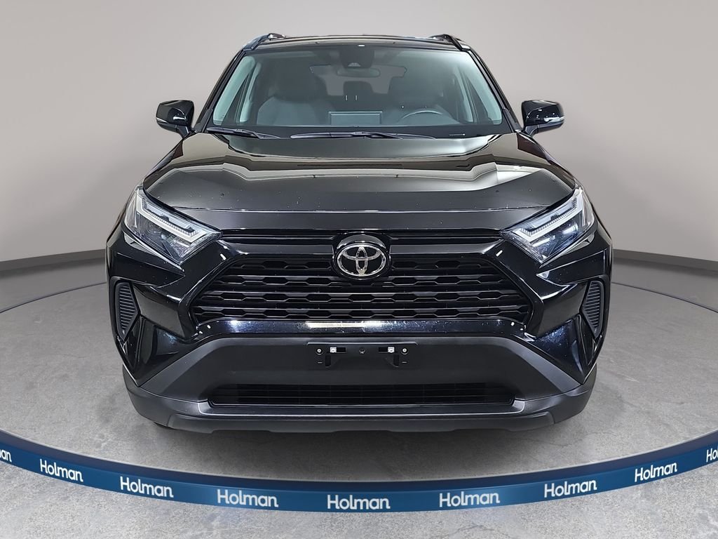 Used 2025 Black Toyota XLE image 3