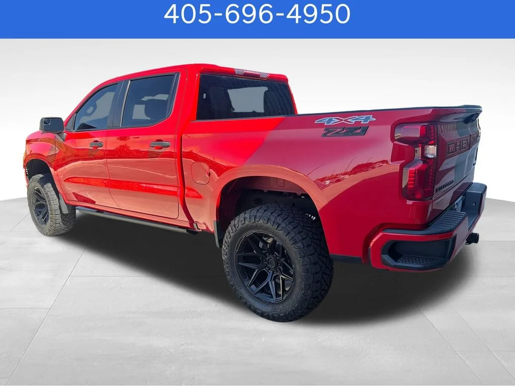 Pre-Owned 2025 Chevrolet Silverado 1500 Custom