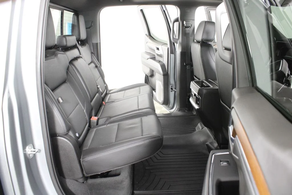 Used 2024 Silver GMC Denali image 12