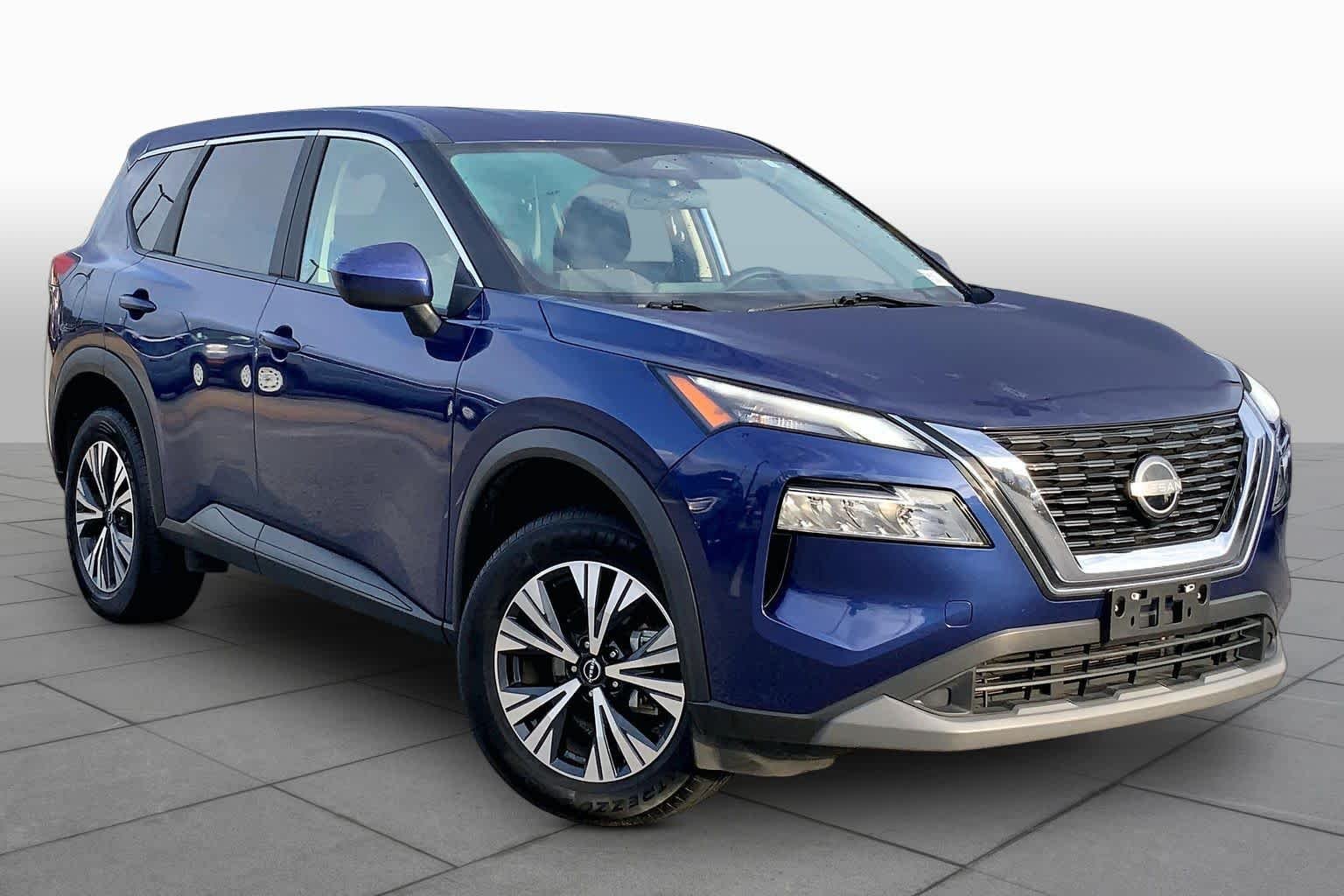 Used 2023 Caspian Blue Metallic Nissan SV image 3