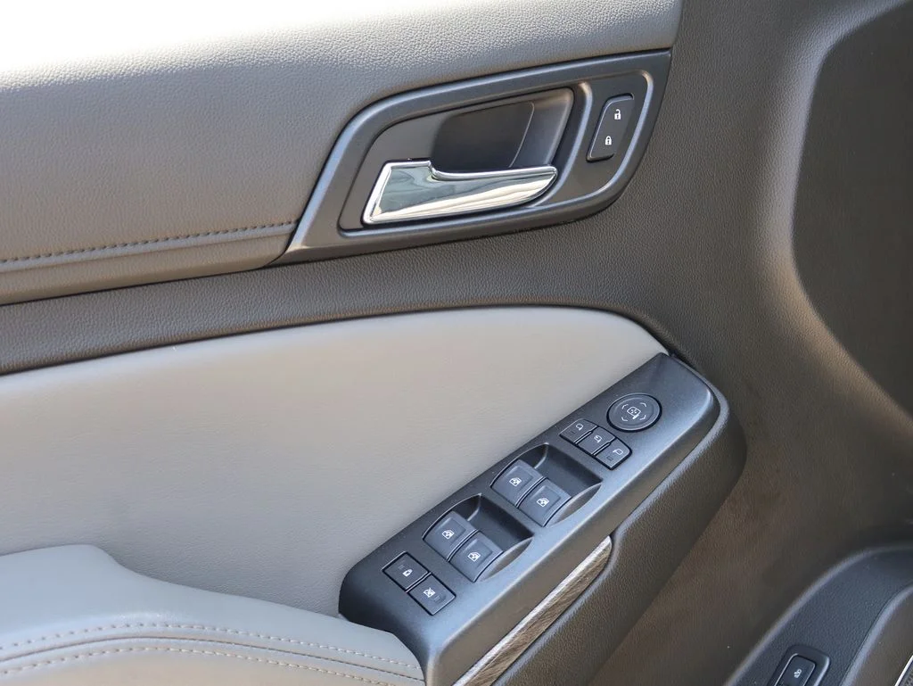 Used 2019 Black Chevrolet LT image 22