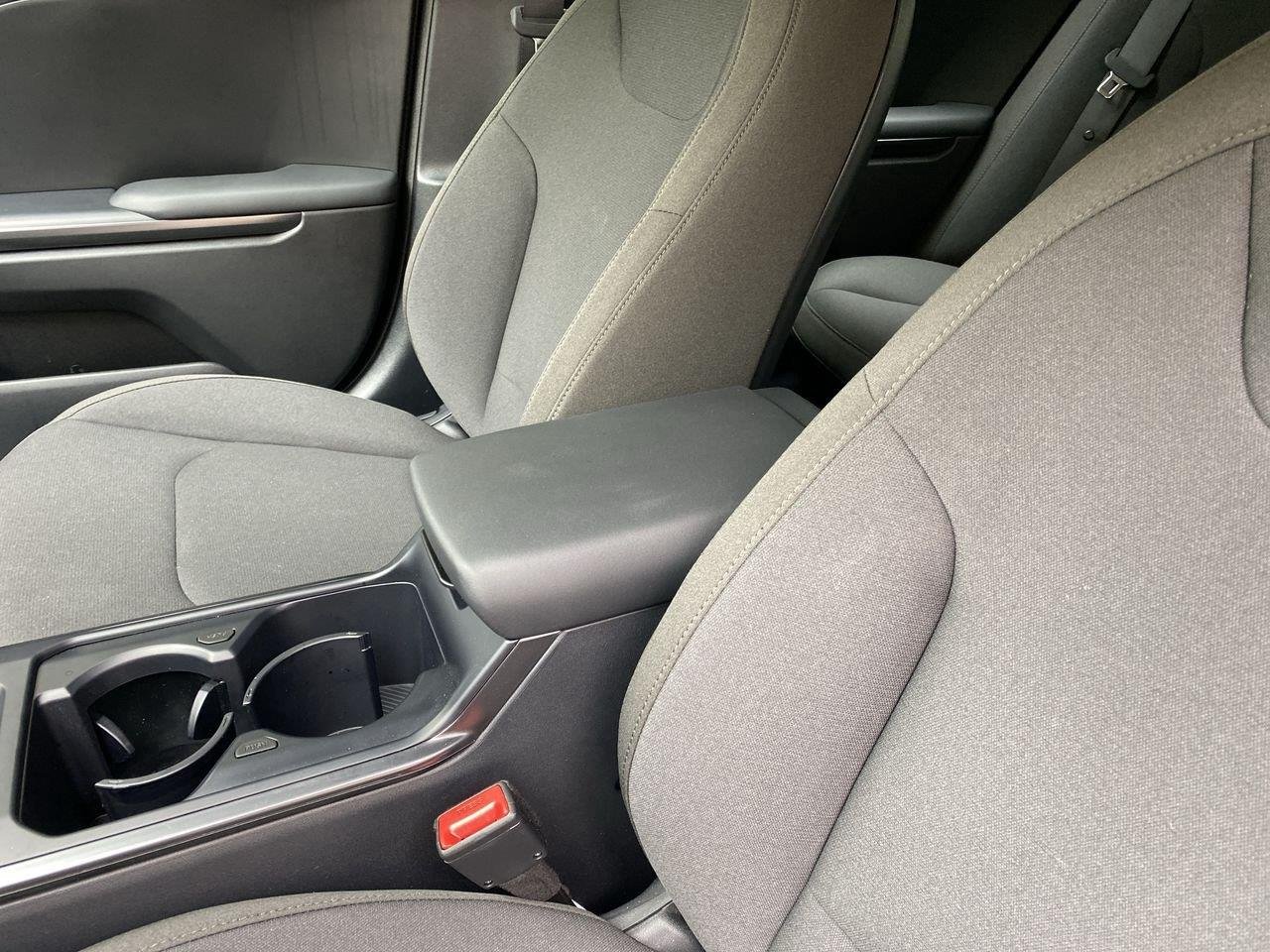 New 2026 Snow White Pearl Kia LXS image 36