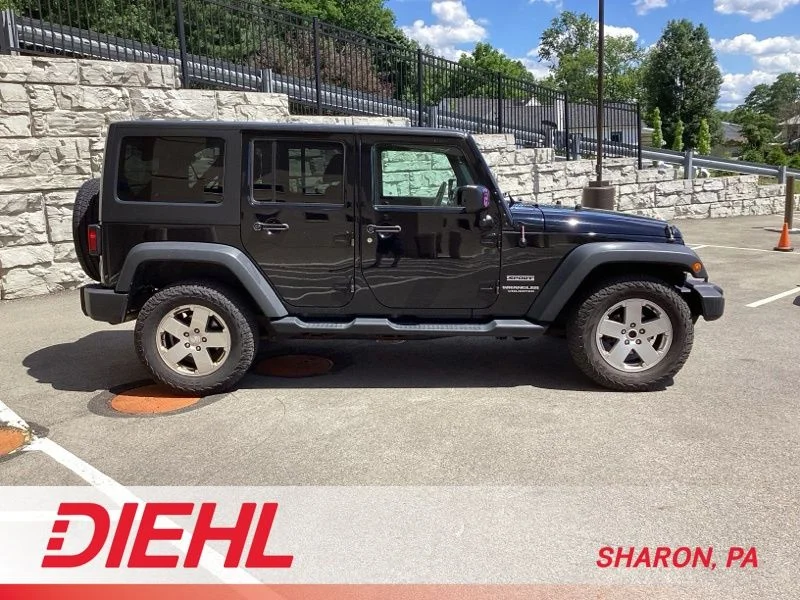 Used 2017 Black Clearcoat Jeep Unlimited Sport image 8