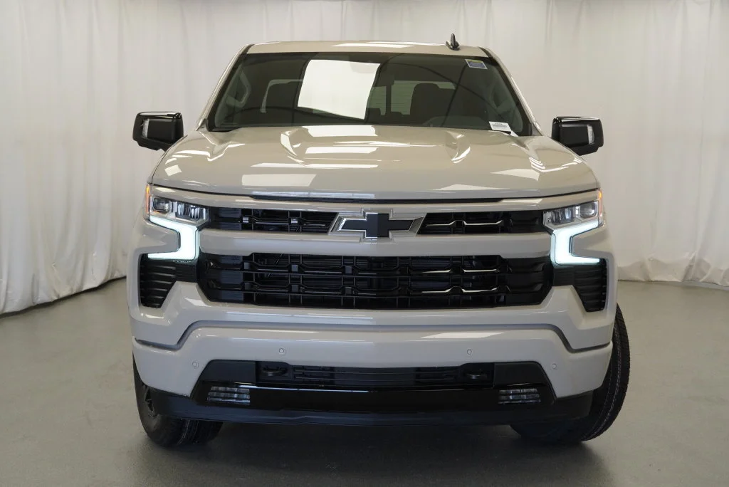 New 2026 White Sands Chevrolet RST image 33