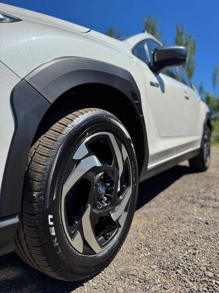 New 2026 CRYSTAL WHITE PEARL Subaru Limited Hybrid image 82
