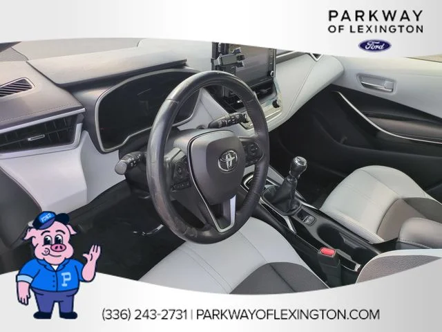 Used 2019 White Toyota XSE image 15