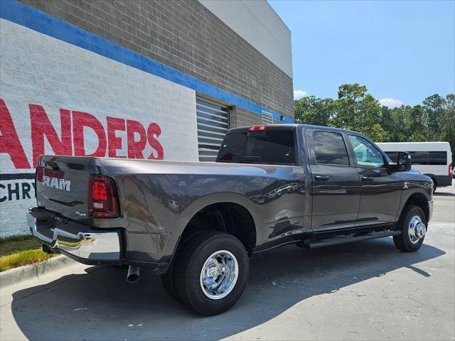 New 2026 Granite Crystal Metallic Clear-Coat Exterior Paint RAM TRADESMAN image 7