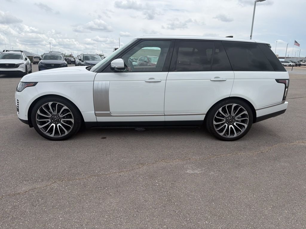 Used 2022  Land Rover Autobiography image 2