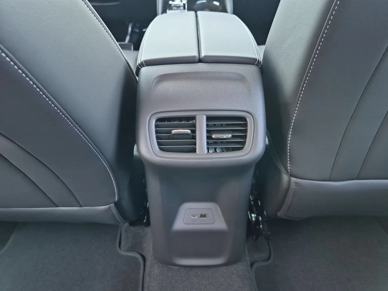 New 2026 Moonstone Gray Metallic Buick Sport Touring image 21