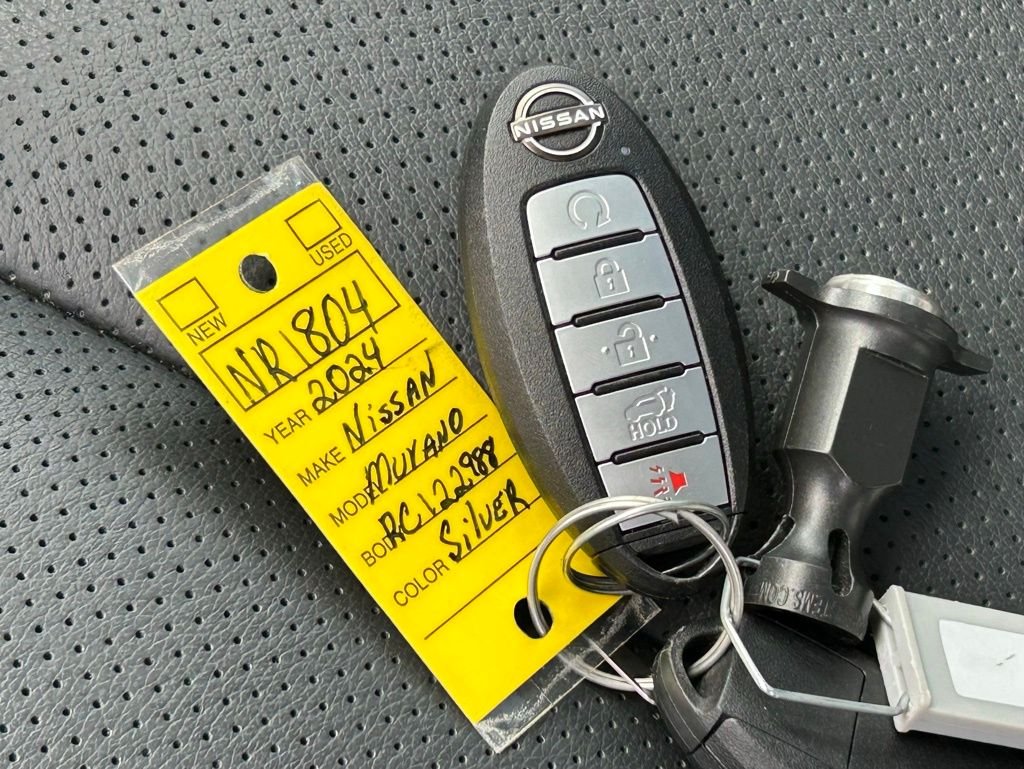 Used 2024 Silver Nissan SL image 55
