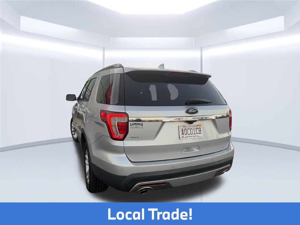 Used 2017 Silver Ford XLT image 6