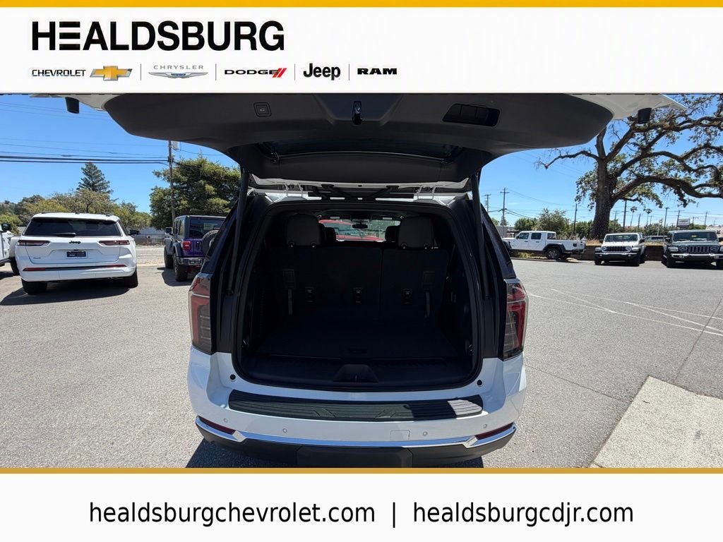 Used 2025 White Chevrolet LT image 25