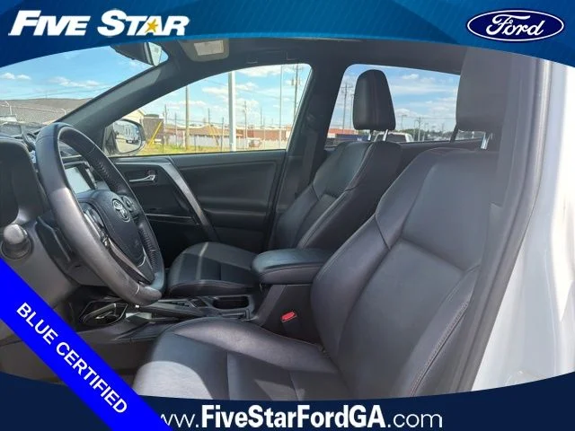 Used 2018 White Toyota SE image 10