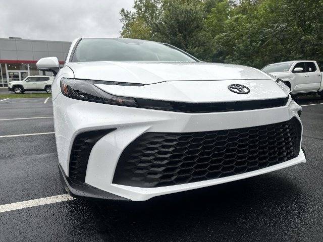 New 2026 Ice Cap Toyota  SE image 12
