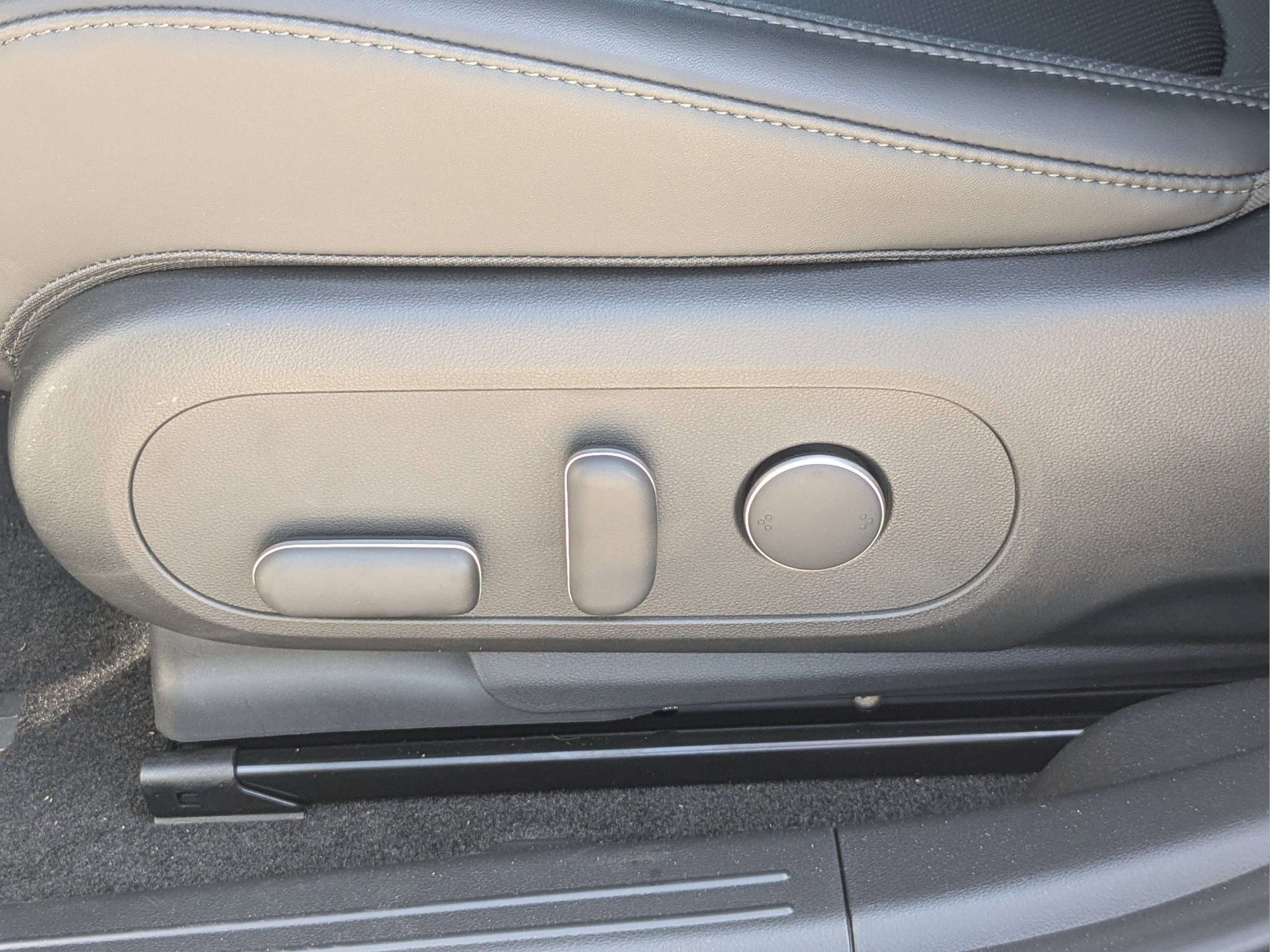 2025 Hyundai IONIQ 5 XRT - Photo 19