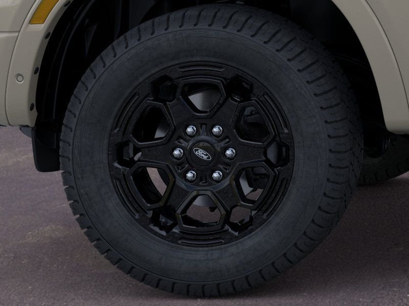 New 2025 Desert Sand Ford LARIAT® image 32