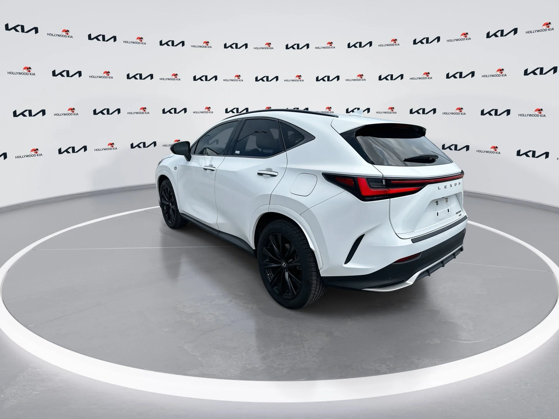 Used 2022 Ultra White Lexus NX 350 F SPORT Handling image 6