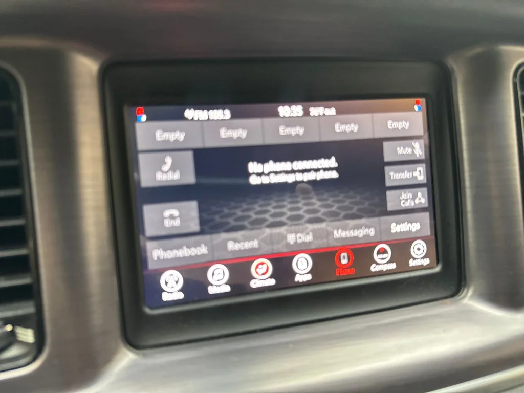 Used 2018 Gray Dodge SXT image 62