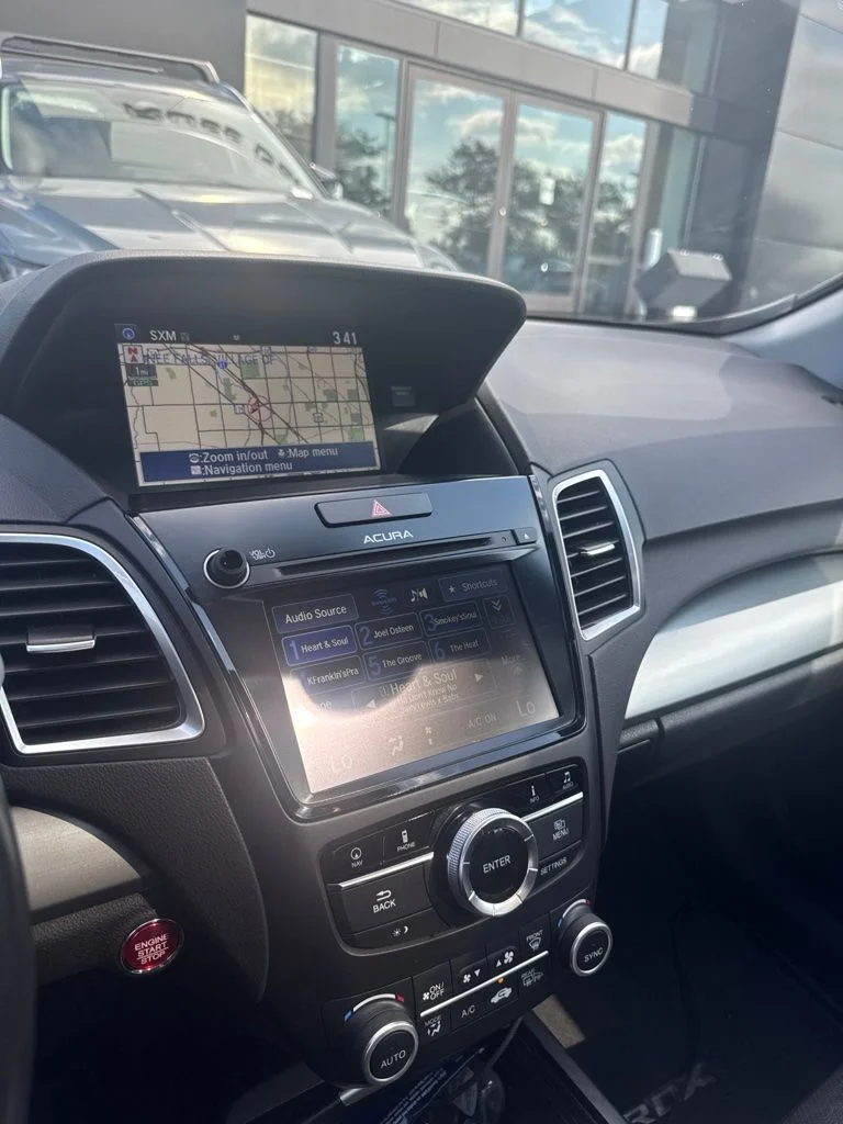 Used 2018  Acura Advance Package image 10