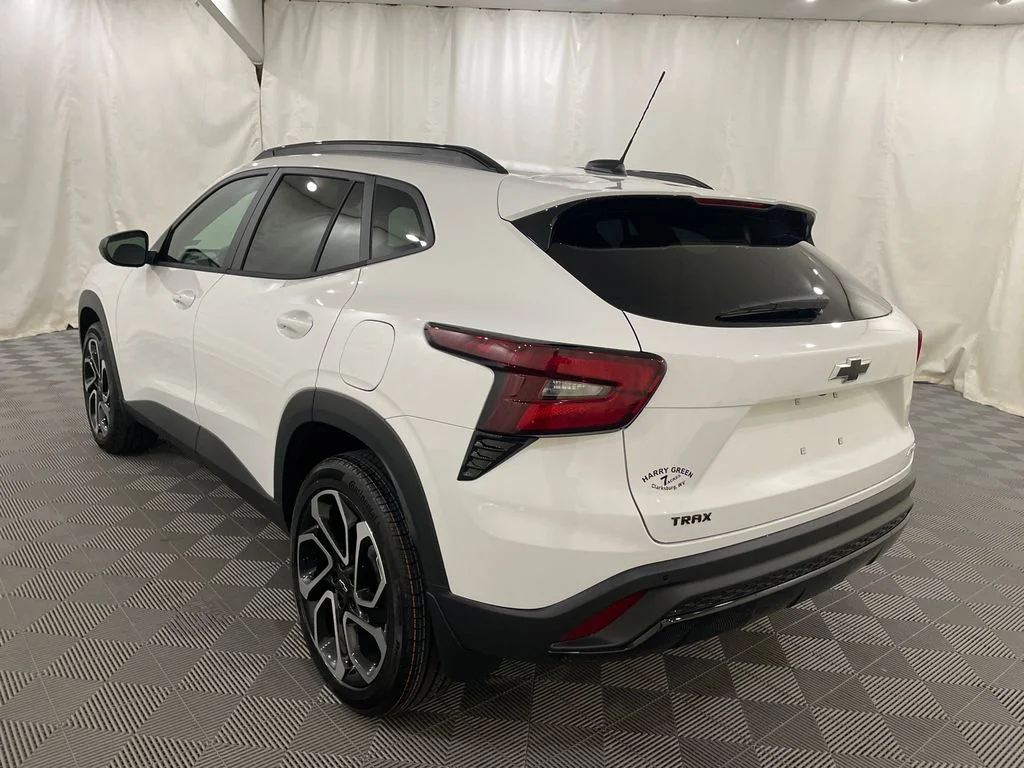 2026 Chevrolet Trax RS - Photo 8