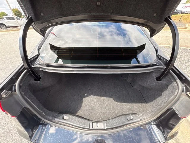 Used 2019 Black Ford SE image 29