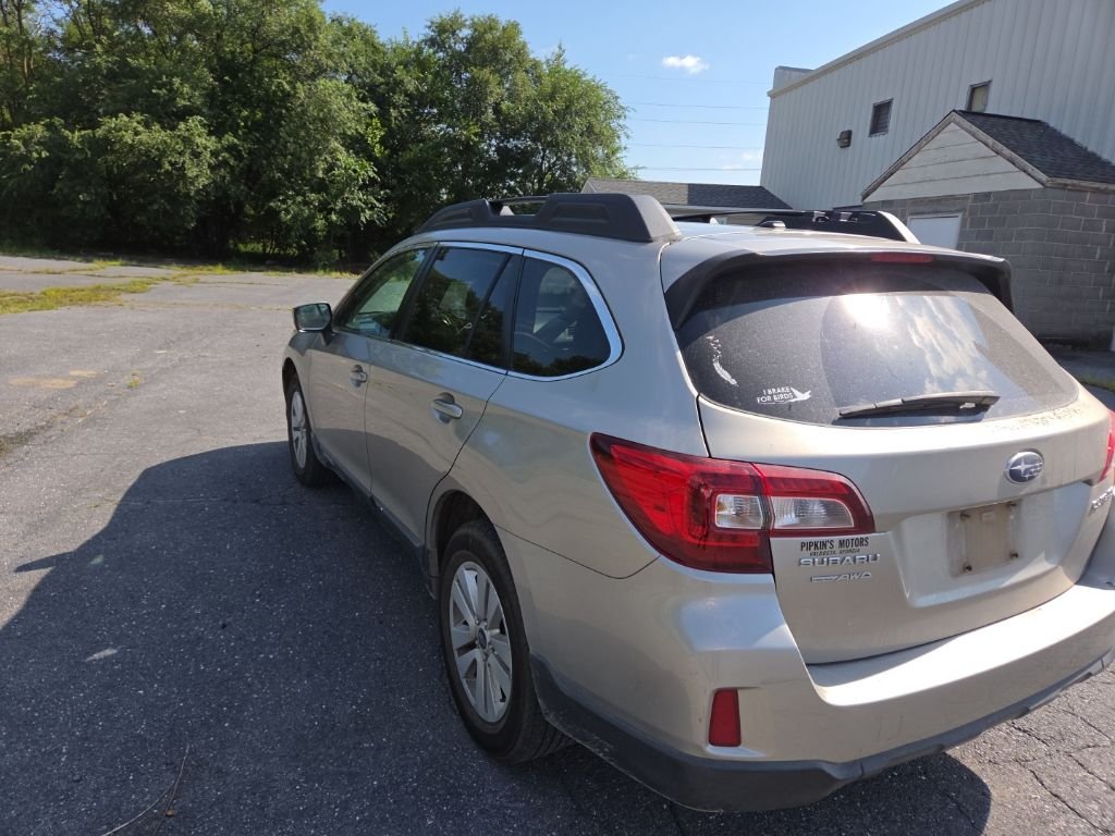 Used 2015 Gray Subaru 2.5i Premium image 8