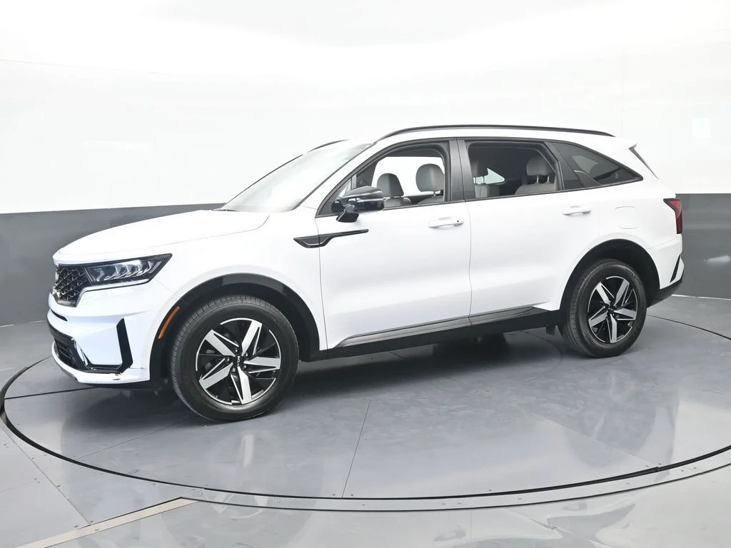 Used 2023 Glacial White Pearl Kia EX image 2