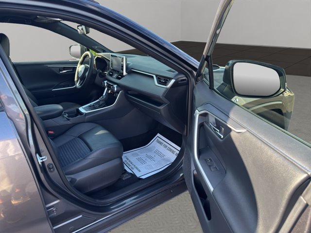 Used 2021 Gray Toyota Hybrid XSE image 29