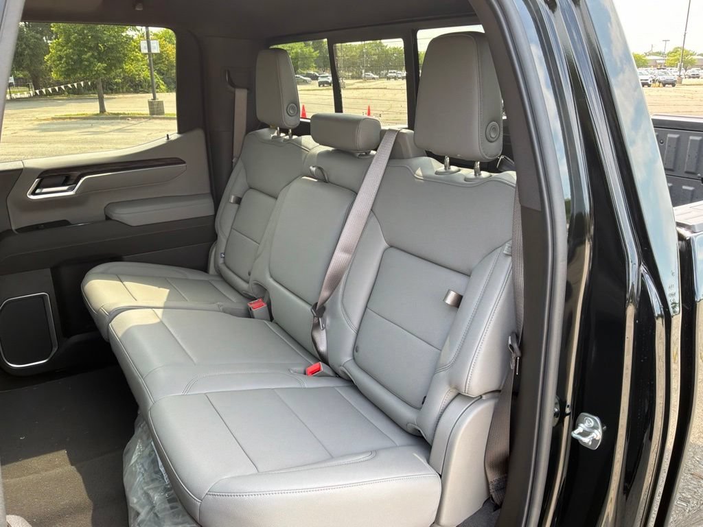 2026 GMC Sierra 1500 SLT - Photo 39
