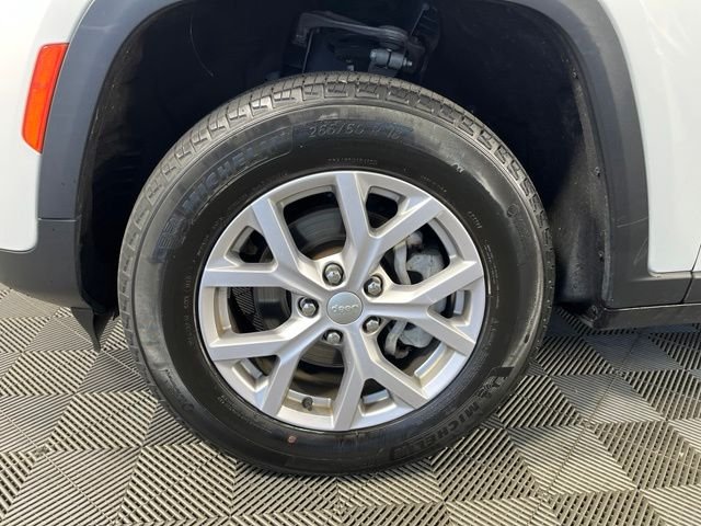 Used 2022 White Jeep Limited image 11