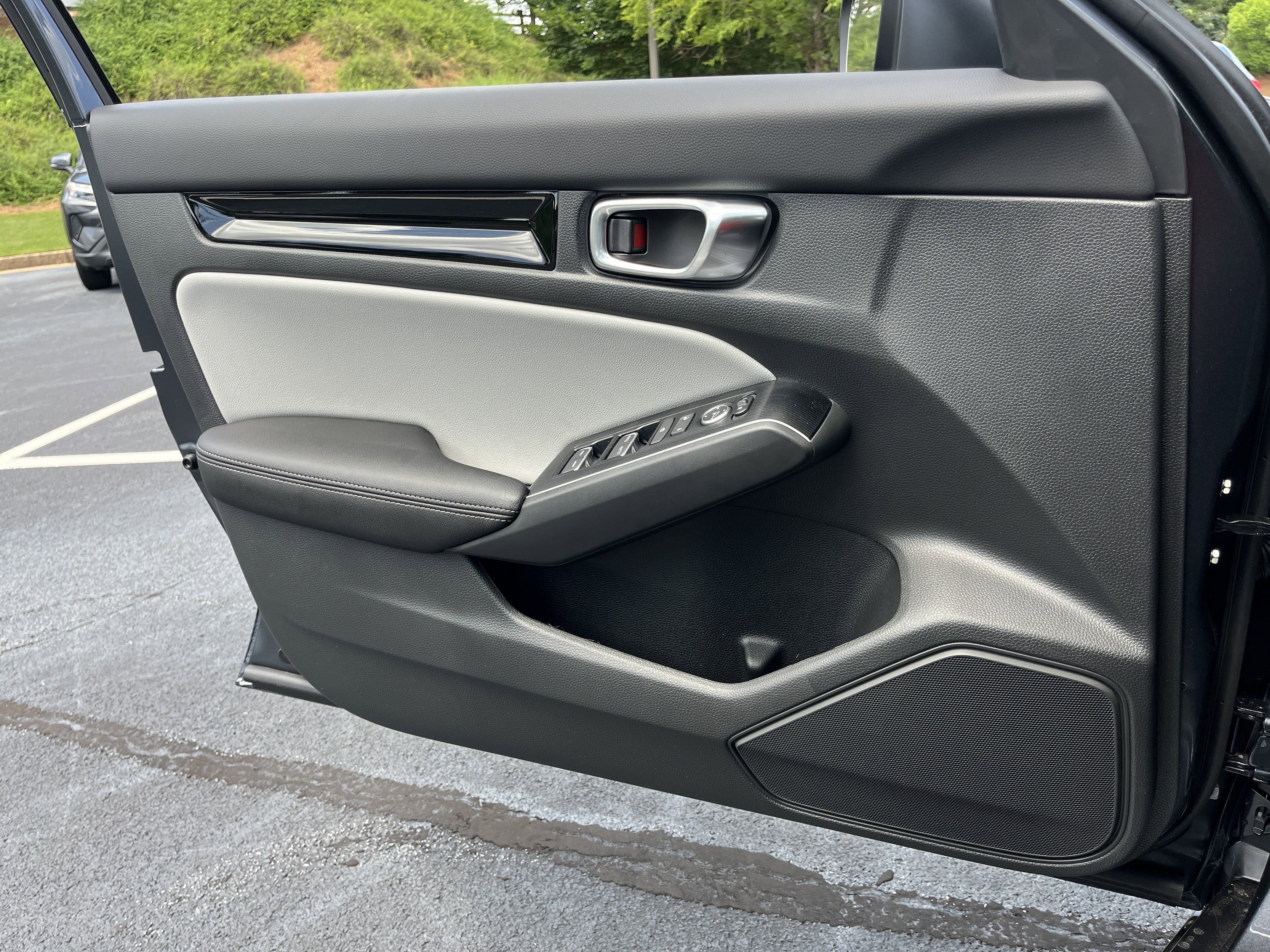 2025 Honda Civic Hatchback Sport Touring - Photo 16