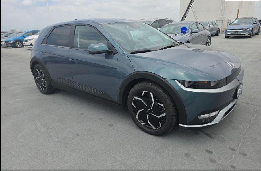 Certified Used 2023 Digital Teal Hyundai SEL image 4