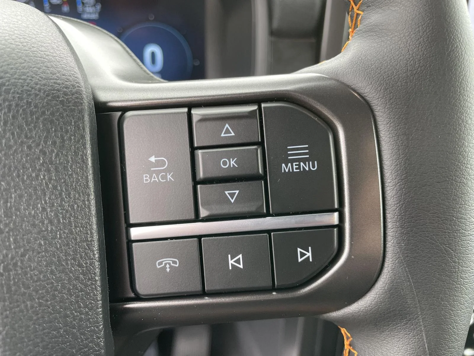 New 2026 Carbonized Gray Metallic Ford Tremor image 19