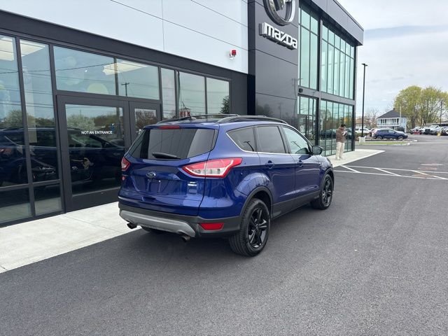 Used 2016 Ford Escape SE with VIN 1FMCU9GX6GUC47921 for sale in Seekonk, MA