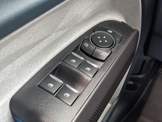 New 2026 Space White Metallic Ford XLT image 22