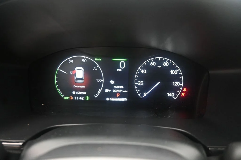 Used 2024  Honda Sport image 18