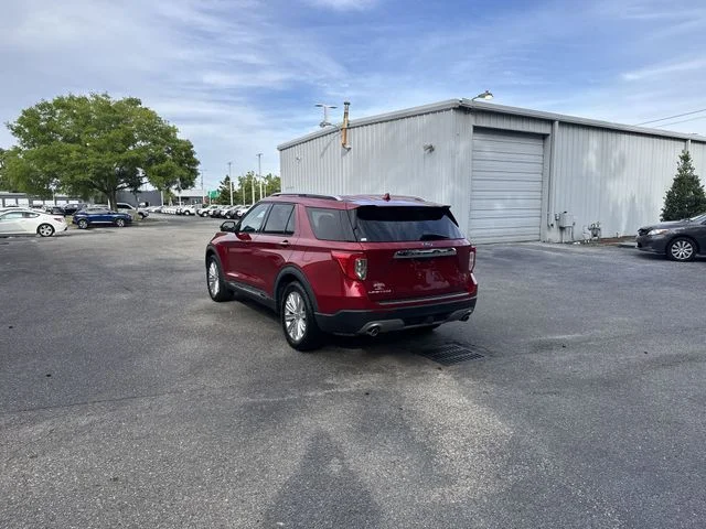 Used 2020 Red Ford Limited image 7