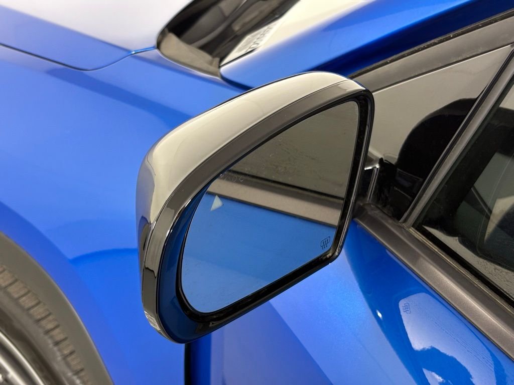 New 2026 Hydro Blue Pearl-Coat Exterior Paint Jeep Limited image 13