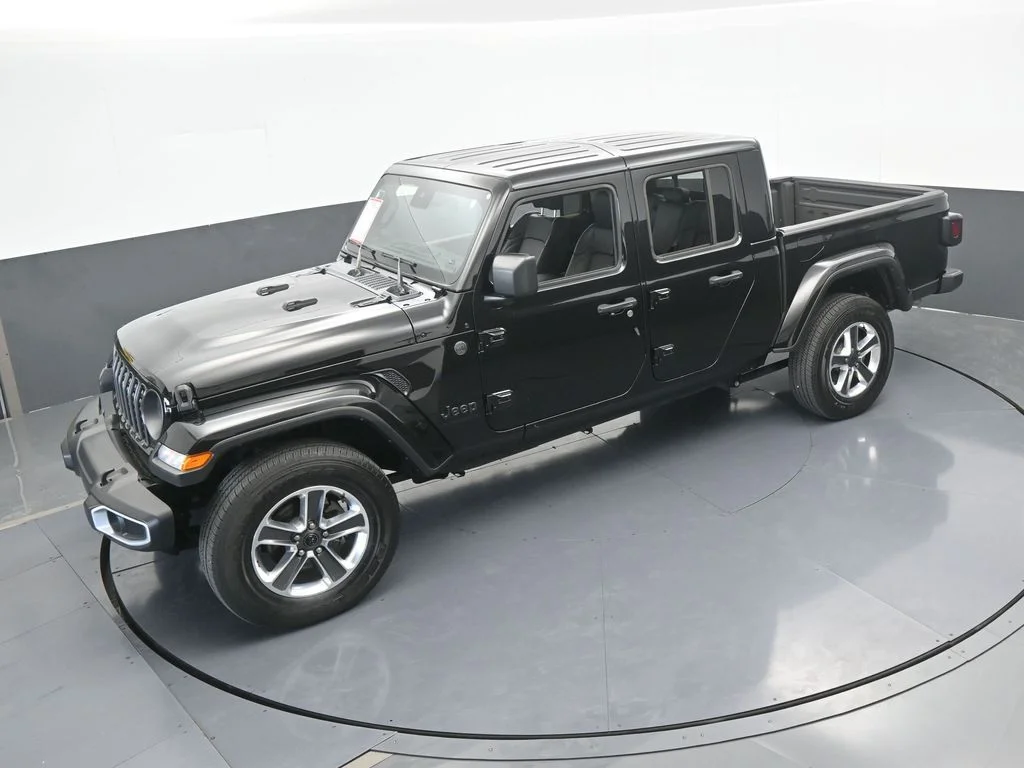 Used 2024 Black Clearcoat Jeep Sport S image 44