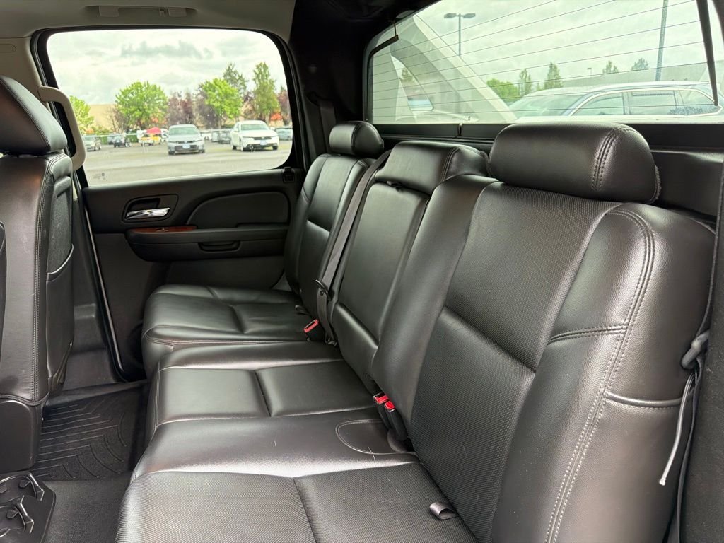 Used 2011 Sheer Silver Metallic Chevrolet LTZ image 26