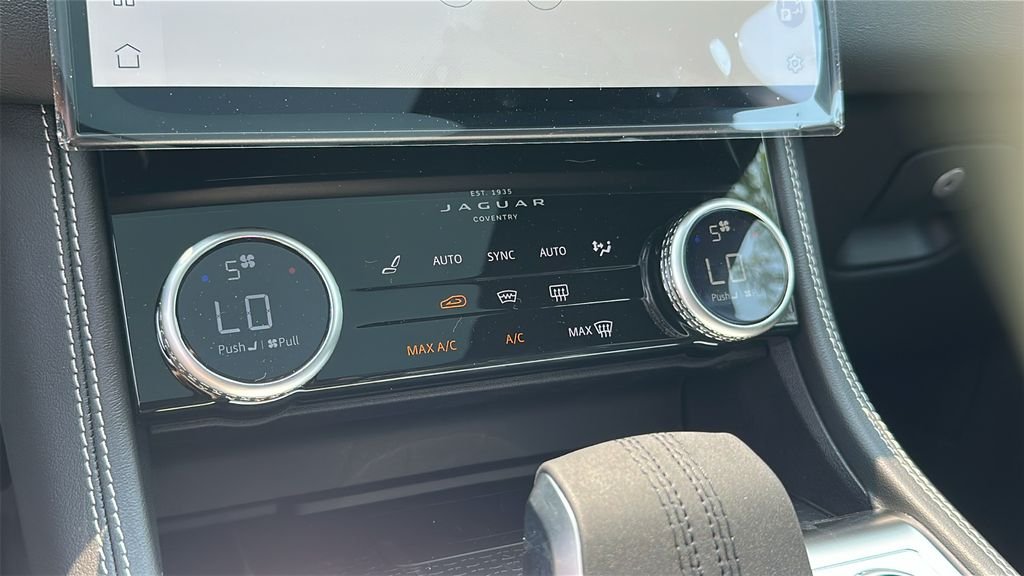 2026 Jaguar F-Pace R-Dynamic S - Photo 19